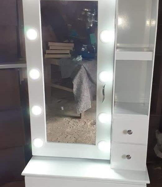 WD-29 Makeup Vanity
